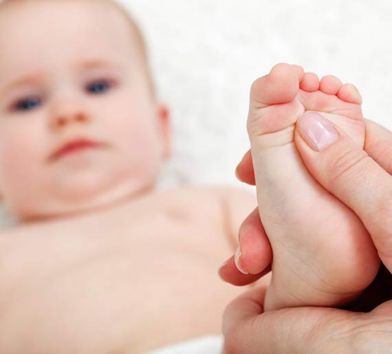 Troubles structurels : plagiocéphalie, asymétrie des hanches, mauvaise posture, torticolis congénitaux